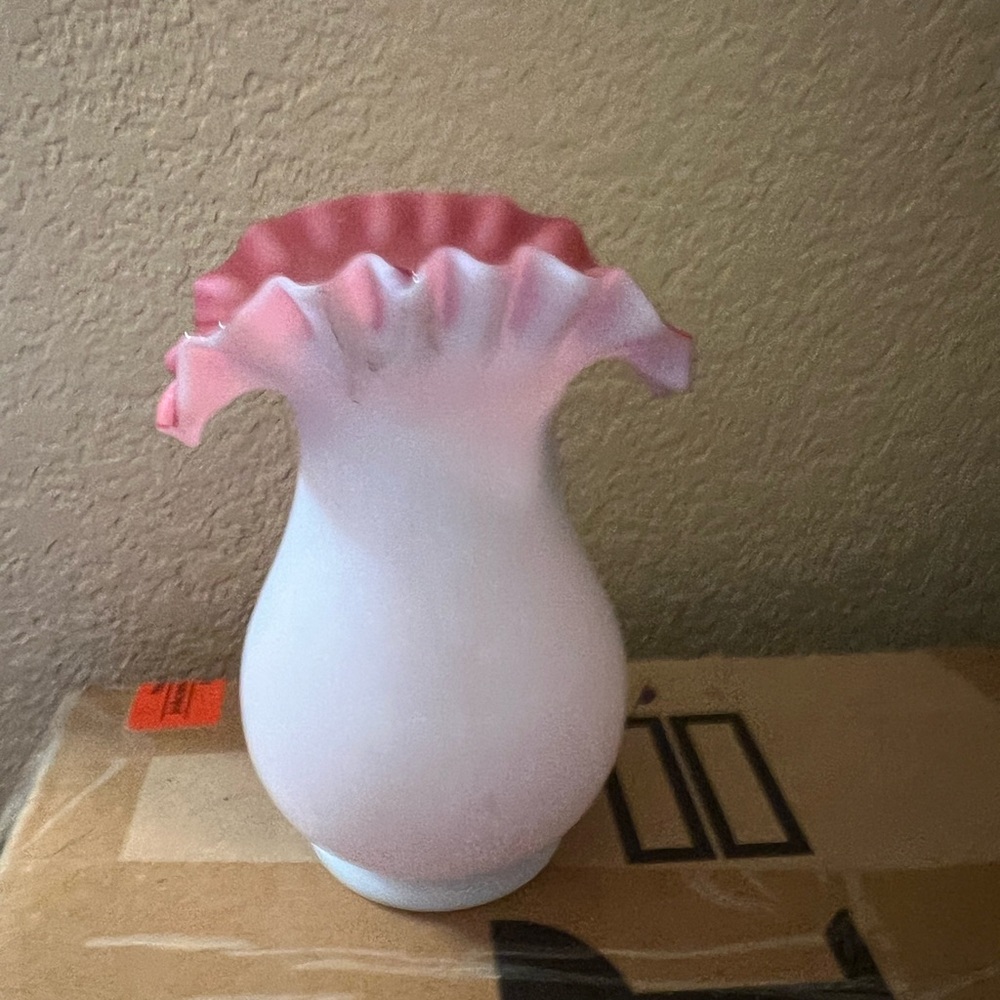 Elegant Pink Ruffled Vase Fenton